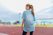画像をギャラリービューアに読み込む, To the World! Iconic T-Shirt Sky-Blue
